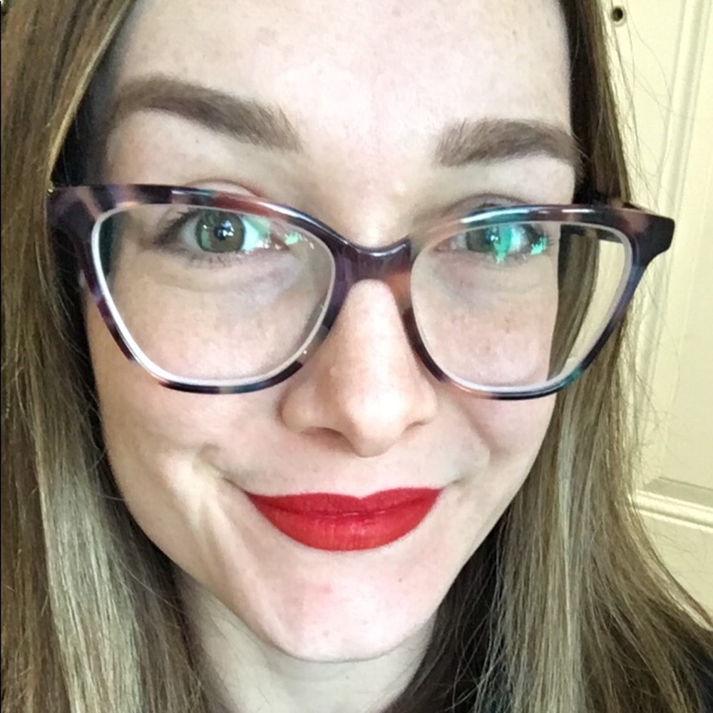 Meet your Posher, Steph